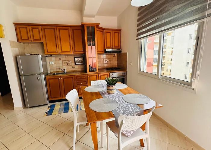 Seafront Maria's Apartment Vlore